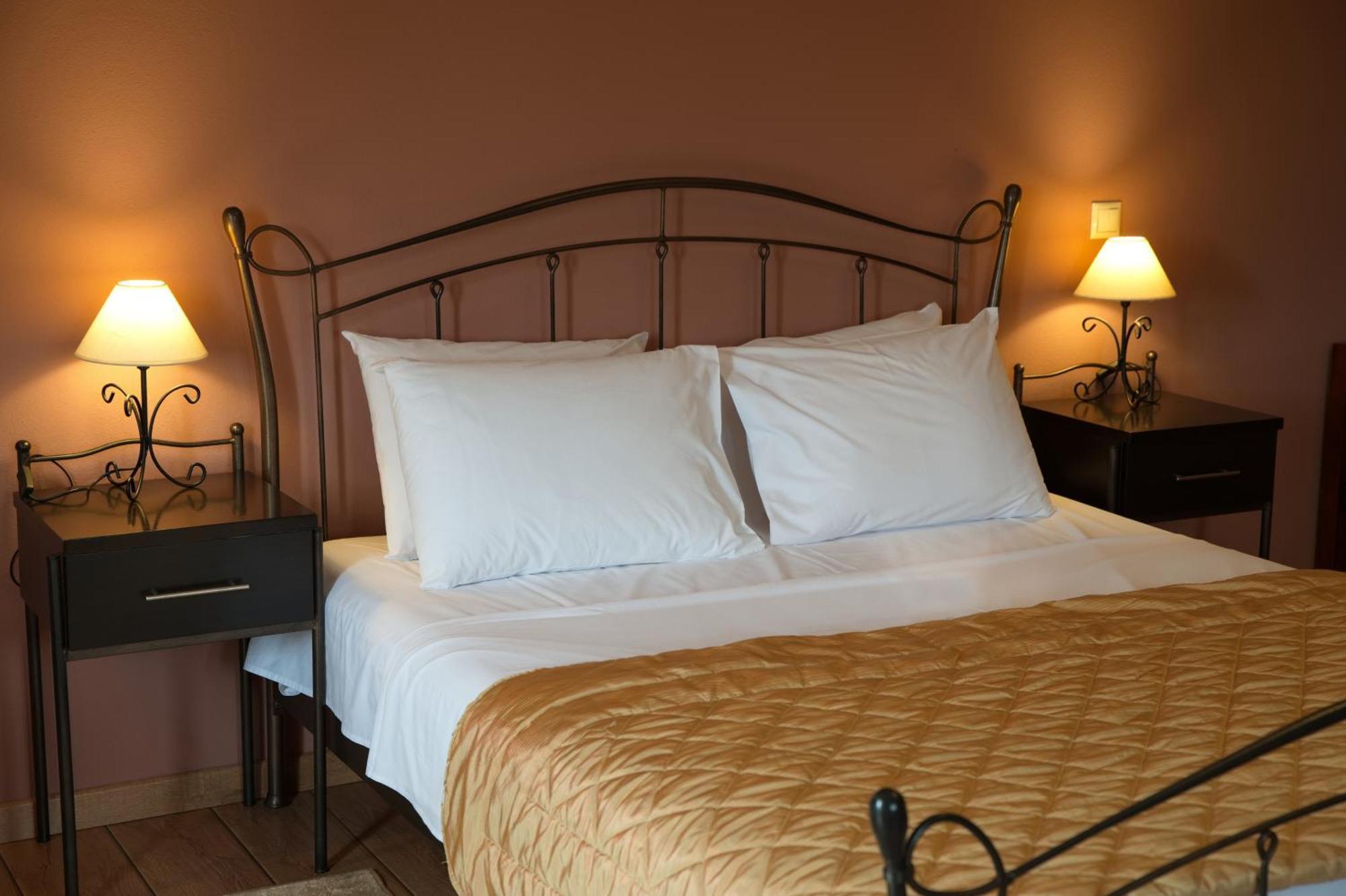 Hotel Agnanti Unique Hospitality 카스토리아 외부 사진
