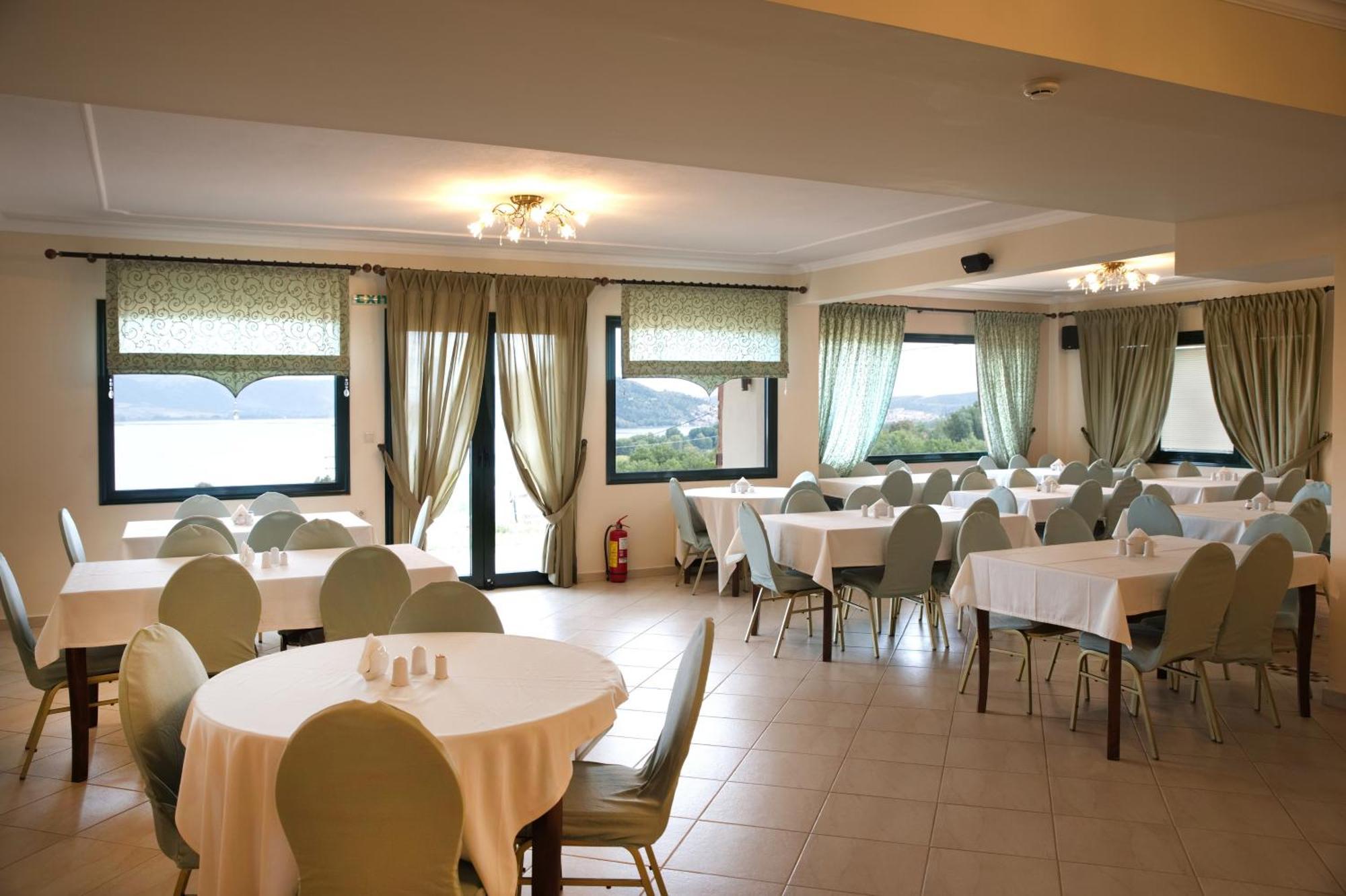 Hotel Agnanti Unique Hospitality 카스토리아 외부 사진