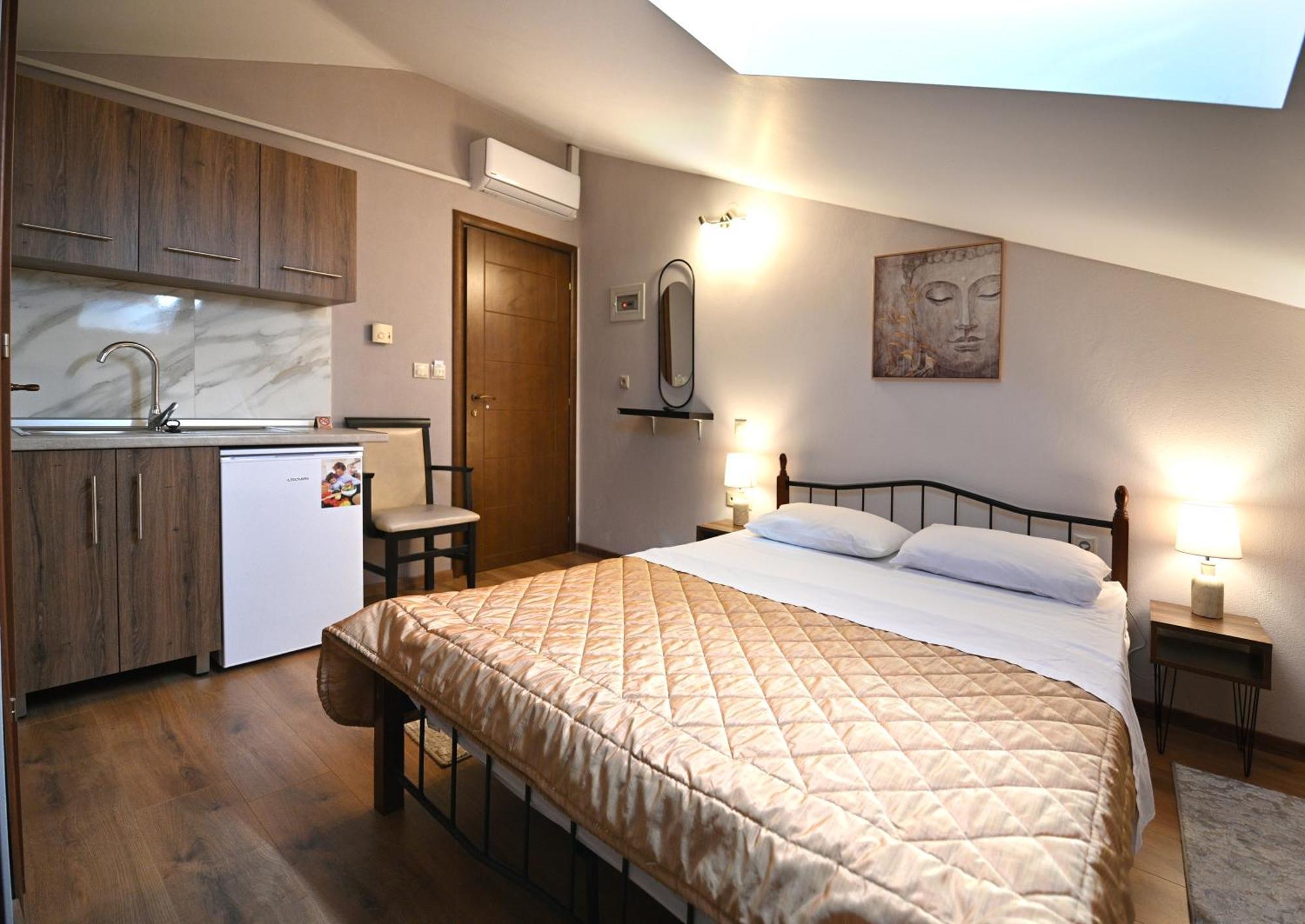 Hotel Agnanti Unique Hospitality 카스토리아 외부 사진